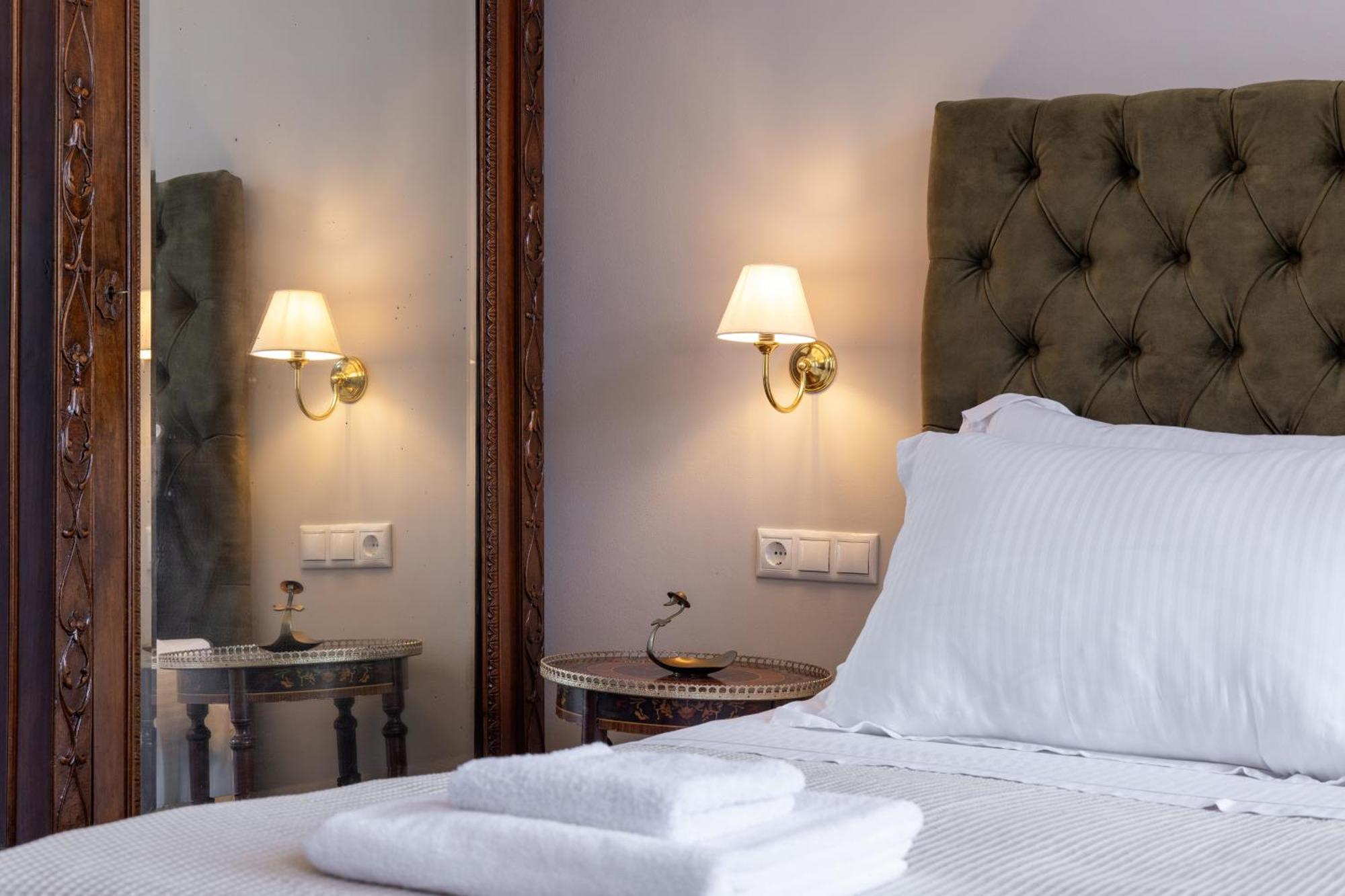 Athenian Vintage Apartments Bagian luar foto