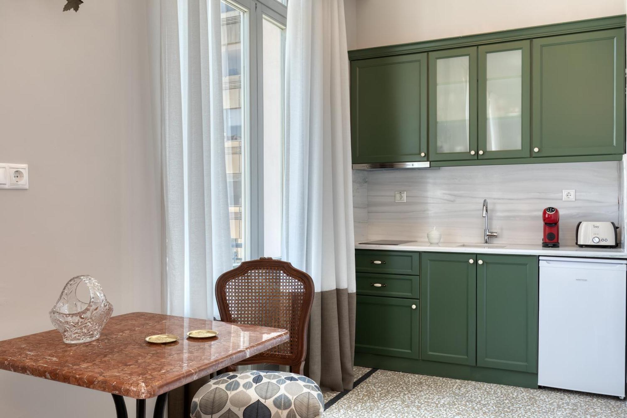 Athenian Vintage Apartments Bagian luar foto